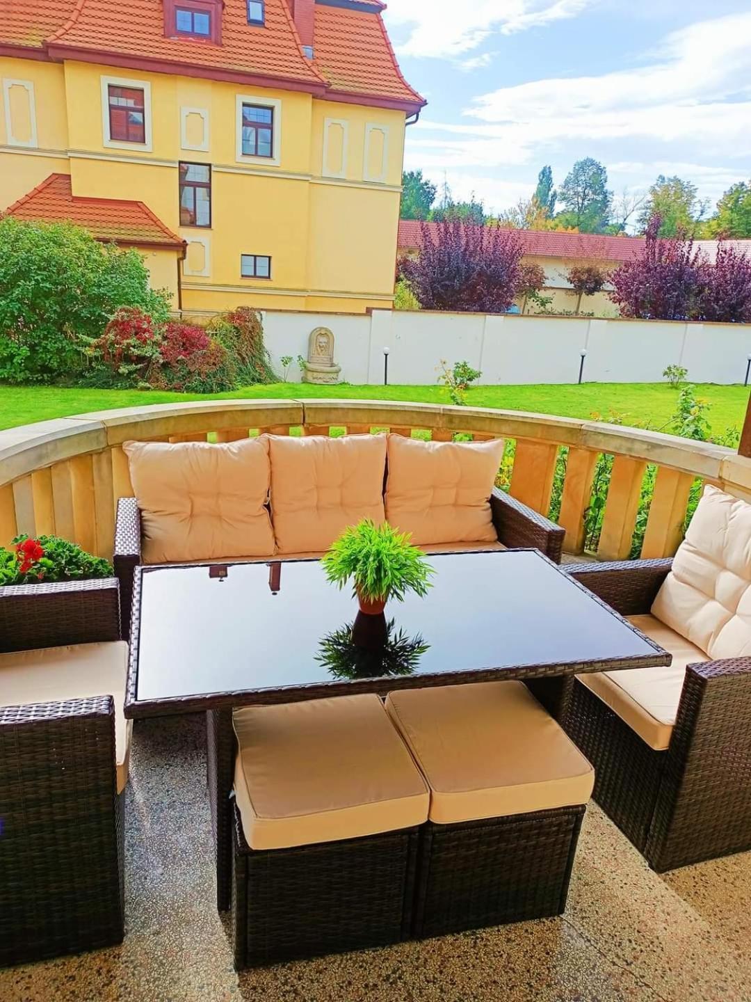 Palacyk Budget Legnica Exteriör bild